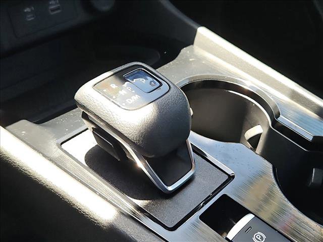 Used 2021 Nissan Rogue S AWD/4WD image 12