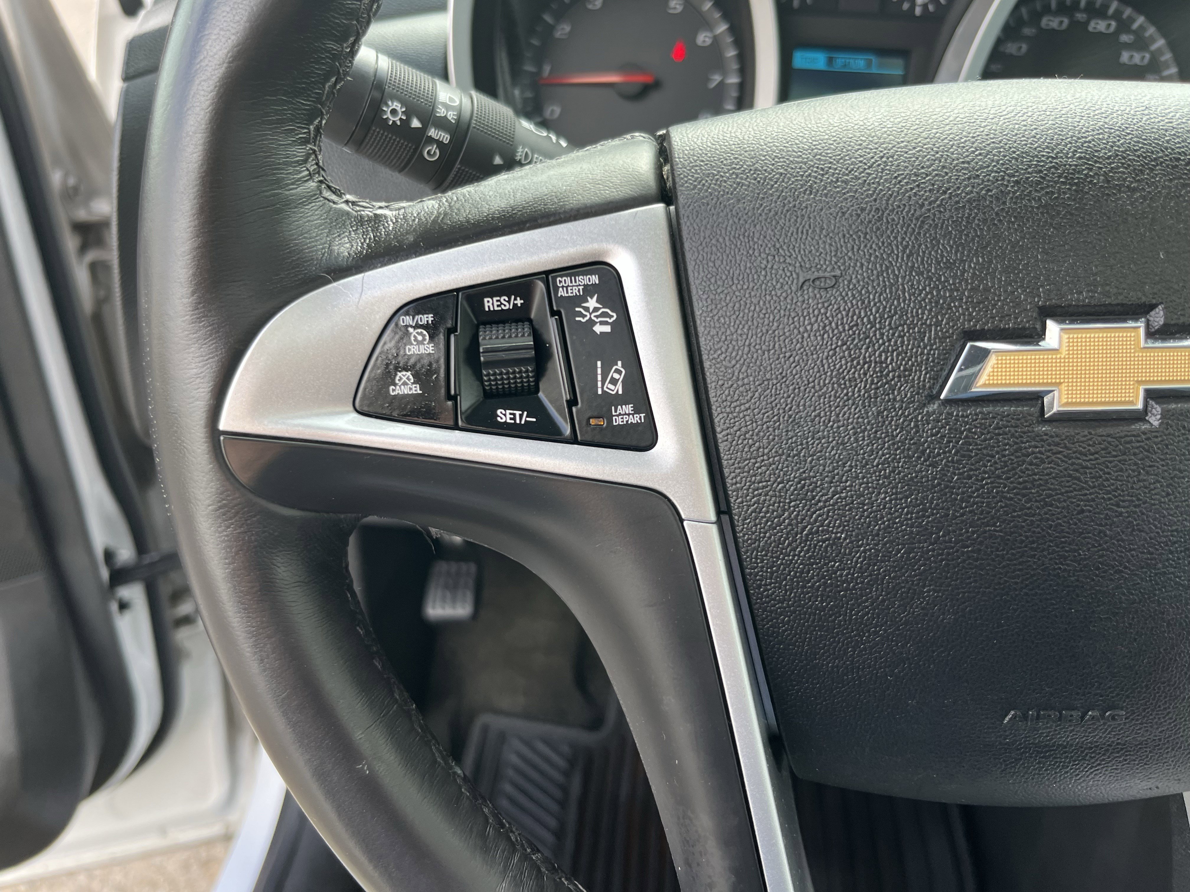 Used 2017 Chevrolet Equinox Premier w/ Enhanced Convenience Package AWD/4WD image 21
