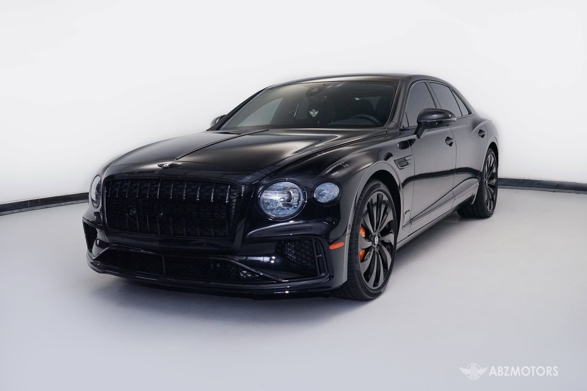 Used 2026 Bentley Flying Spur Plug-In Hybrid AWD/4WD image 2