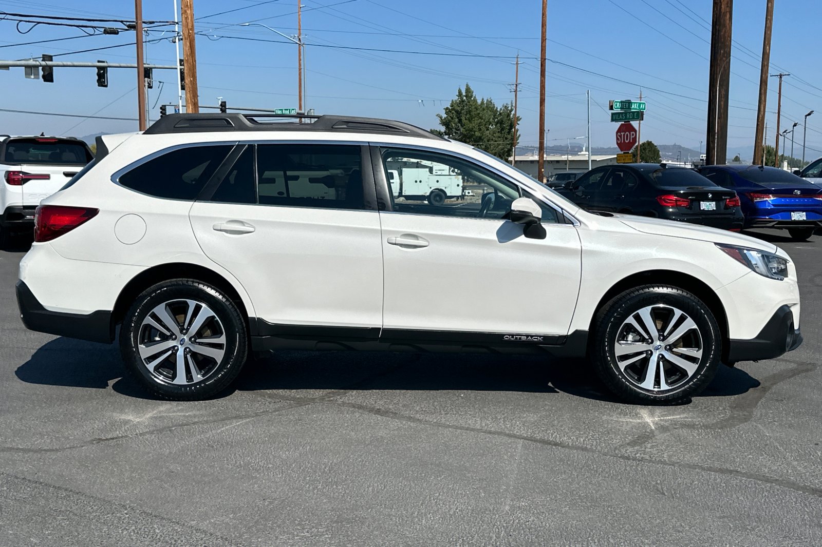 Used 2019 Subaru Outback 2.5i Limited AWD/4WD image 3
