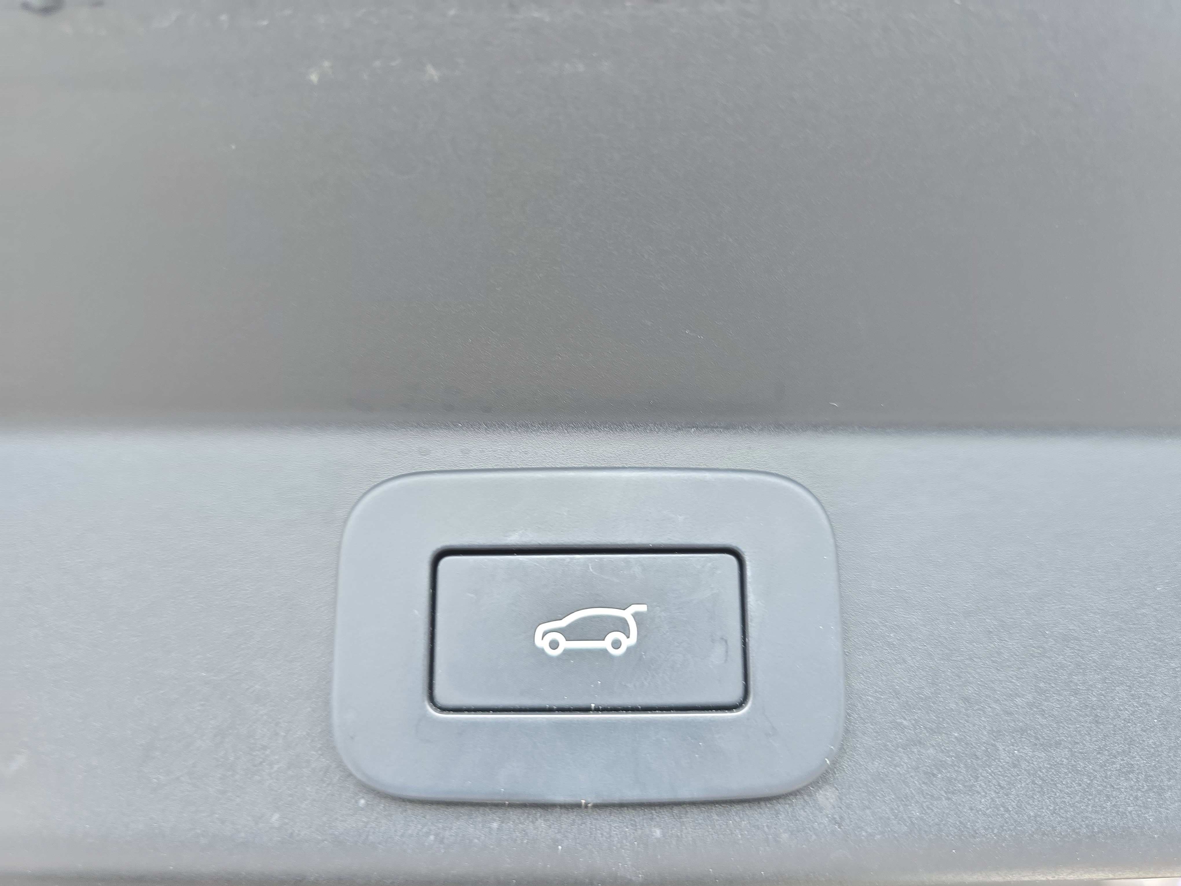 Used 2023 Land Rover Range Rover Sport SE image 13