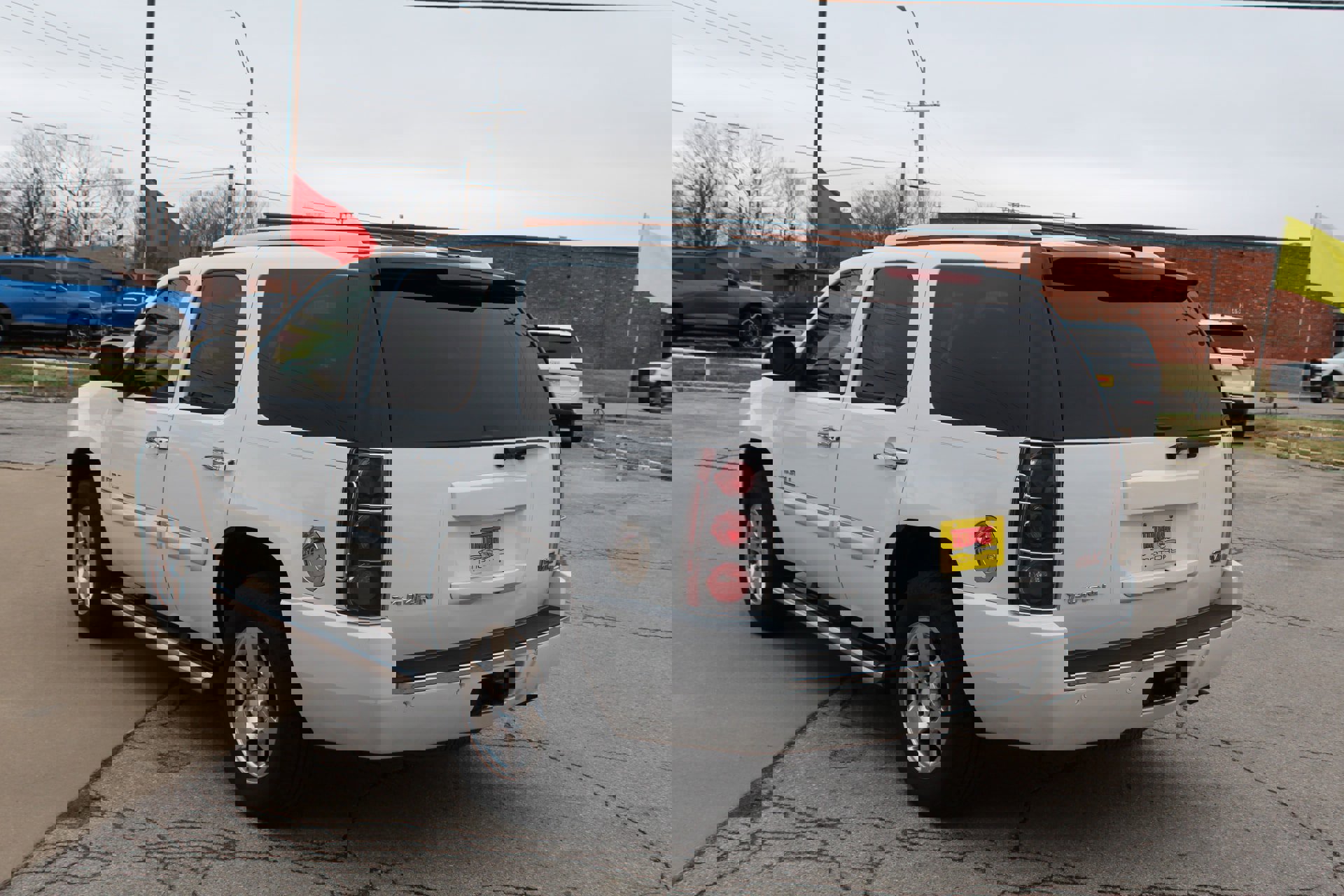 Used 2007 GMC Yukon Denali image 7