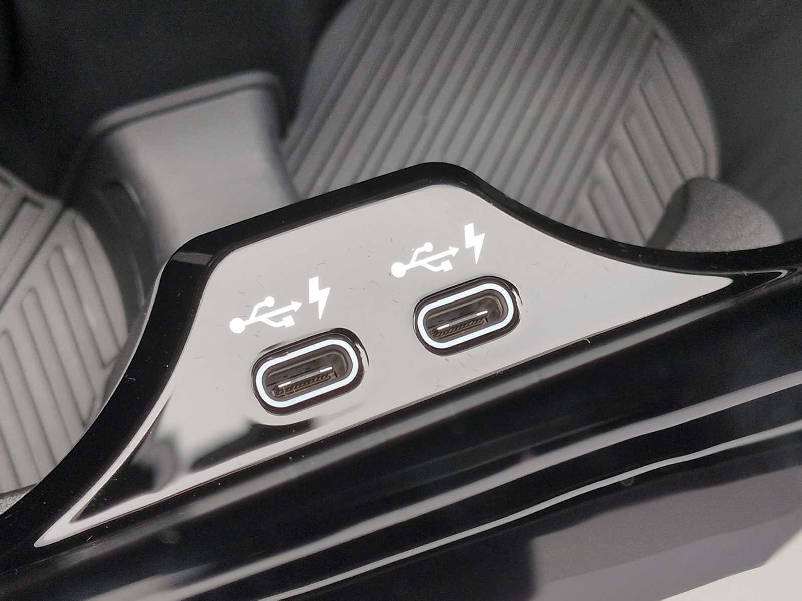Used 2026 BMW 530i xDrive w/ M Sport Package AWD/4WD image 34