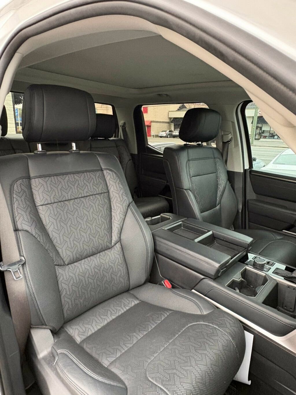 Used 2022 Toyota Tundra Limited image 15