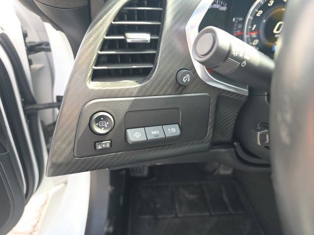 Used 2016 Chevrolet Corvette Z06 w/ 3LZ Preferred Equipment Group image 19