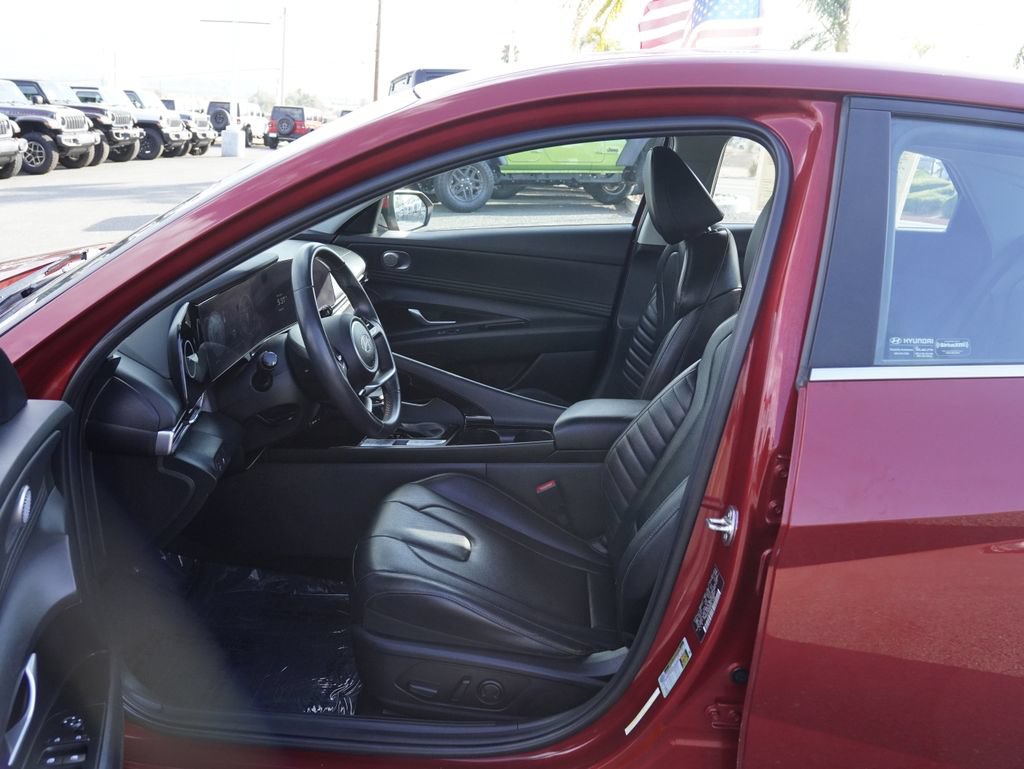 Used 2024 Hyundai Elantra Limited FWD image 28