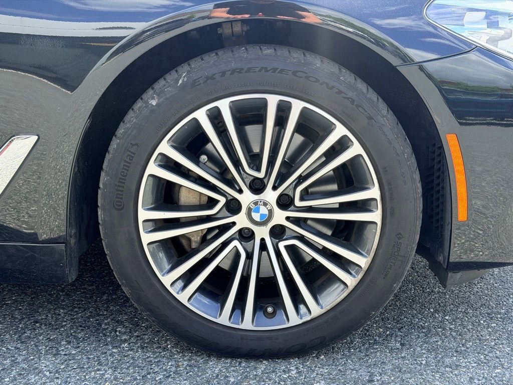 Used 2019 BMW 530i xDrive w/ Convenience Package AWD/4WD image 25