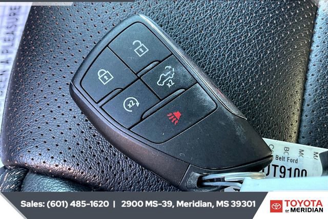 Used 2024 Chevrolet Silverado 1500 High Country w/ Technology Package image 9