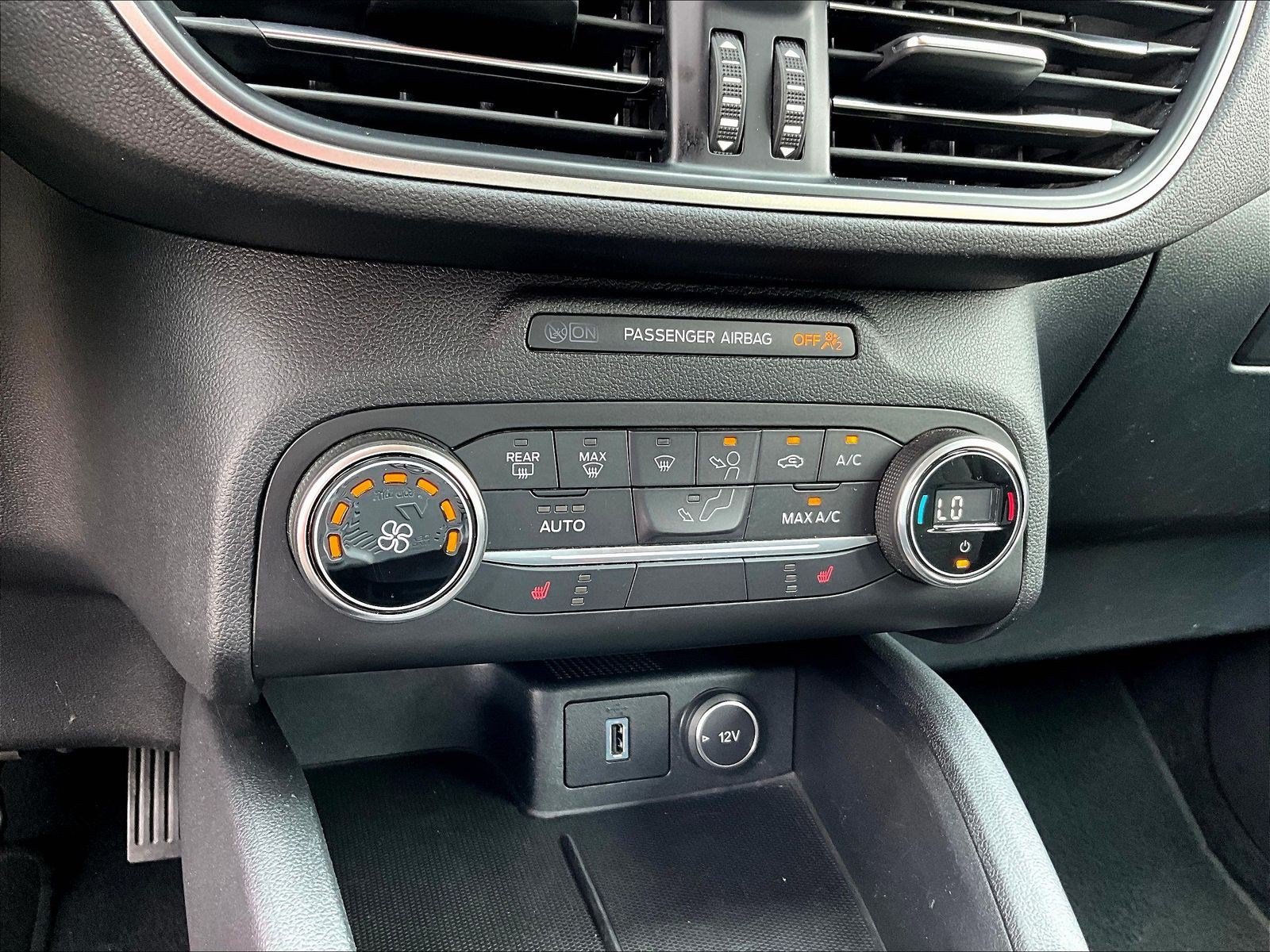 Used 2020 Ford Escape SE Sport FWD image 14