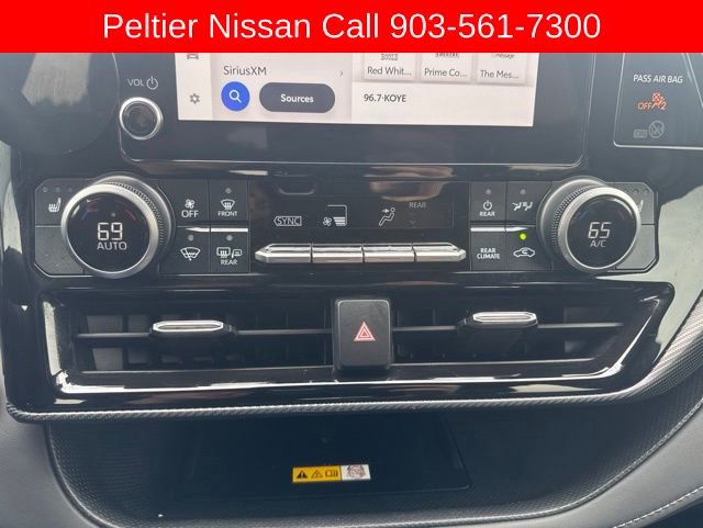 Used 2024 Toyota Highlander XSE FWD image 18