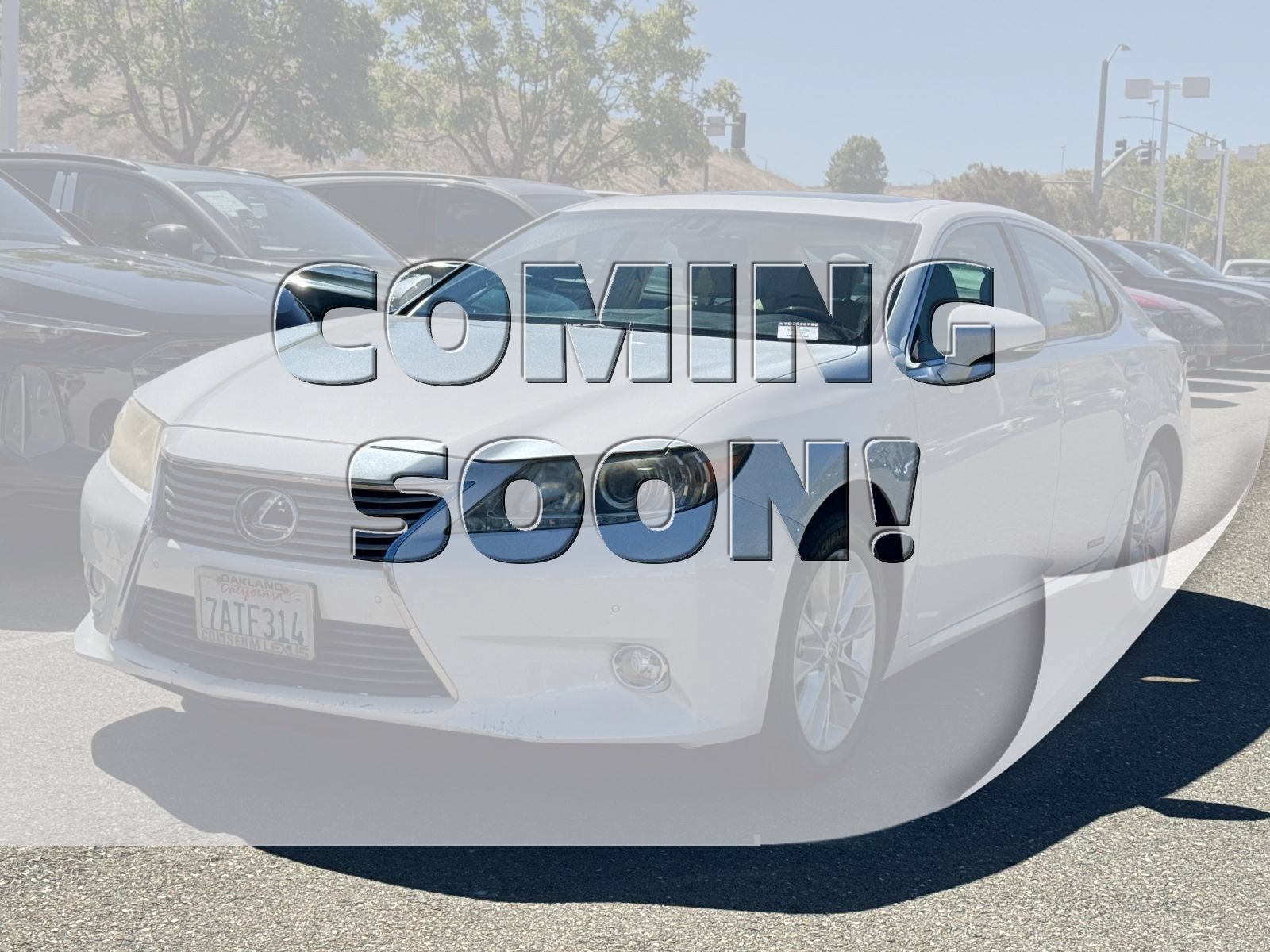 Used 2013 Lexus ES 300h w/ Premium Pkg