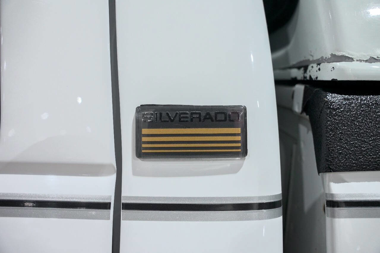 Used 1996 Chevrolet Silverado 3500 4x4 Crew Cab image 23