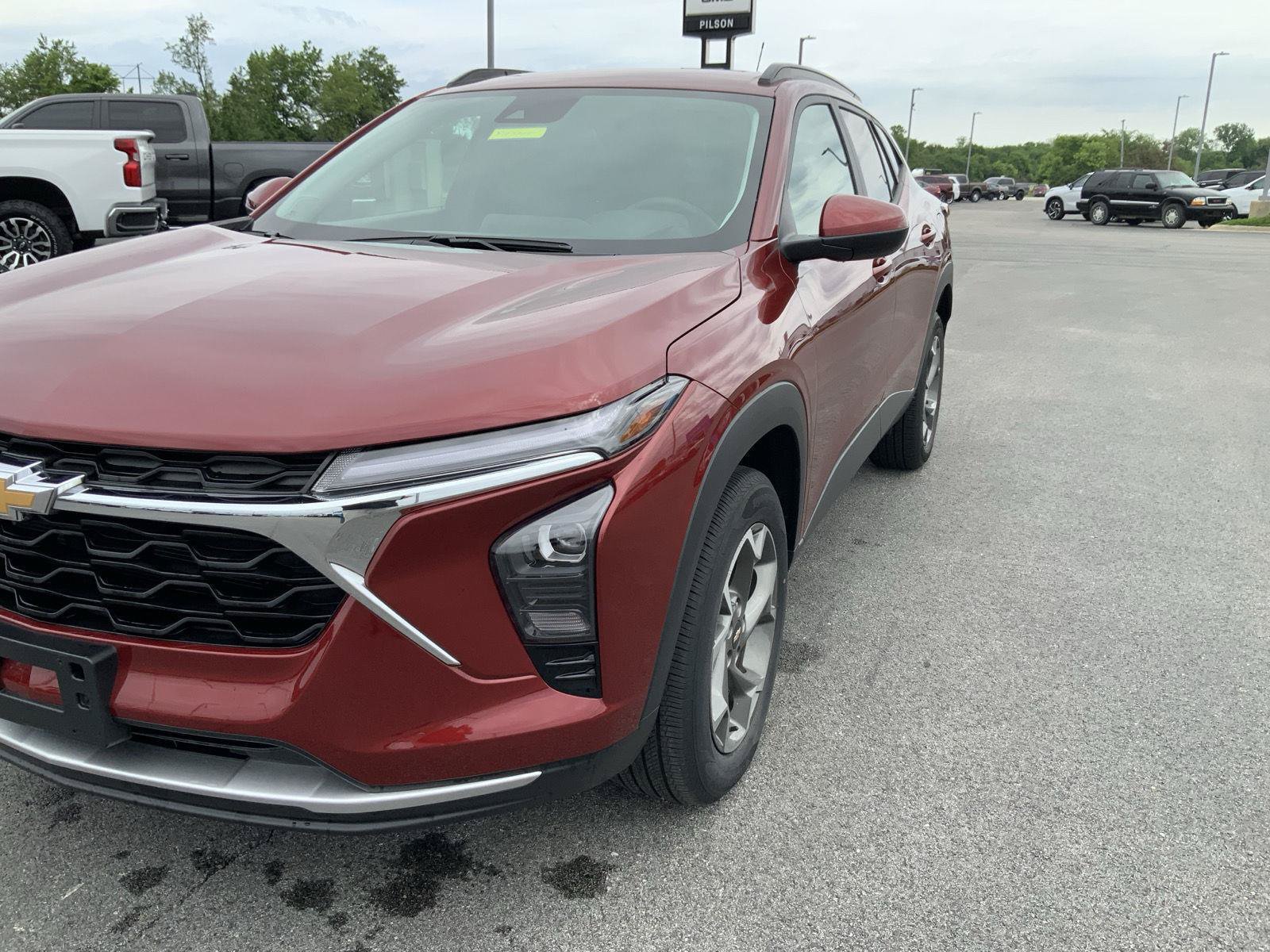 Used 2024 Chevrolet Trax LT w/ Driver Confidence Package FWD image 15