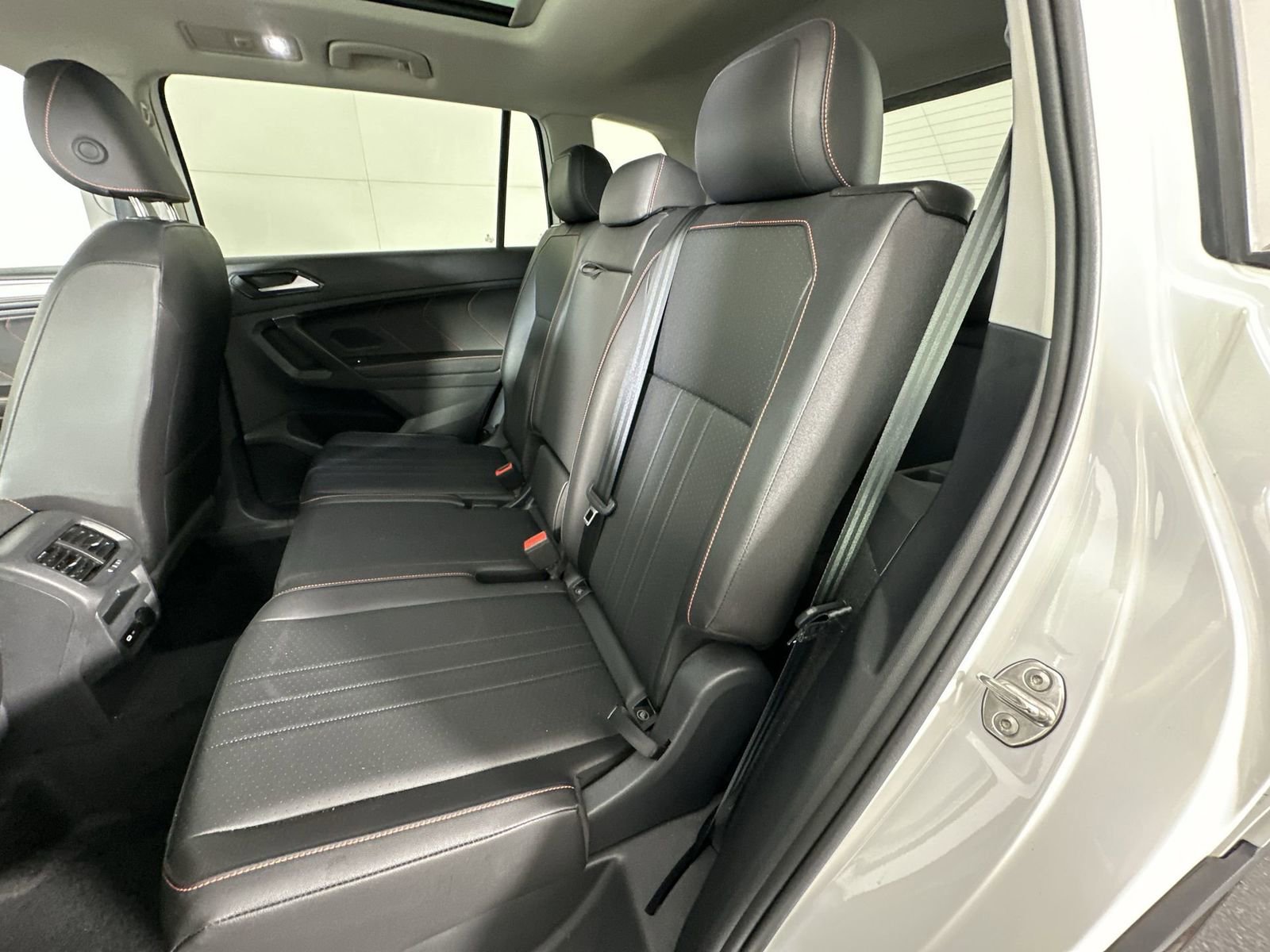 Used 2024 Volkswagen Tiguan Wolfsburg Edition image 27