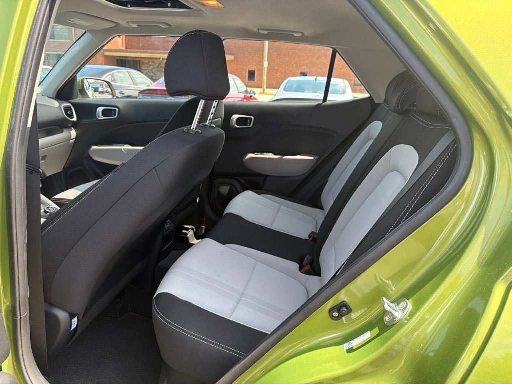 Certified 2024 Hyundai Venue SEL FWD image 16
