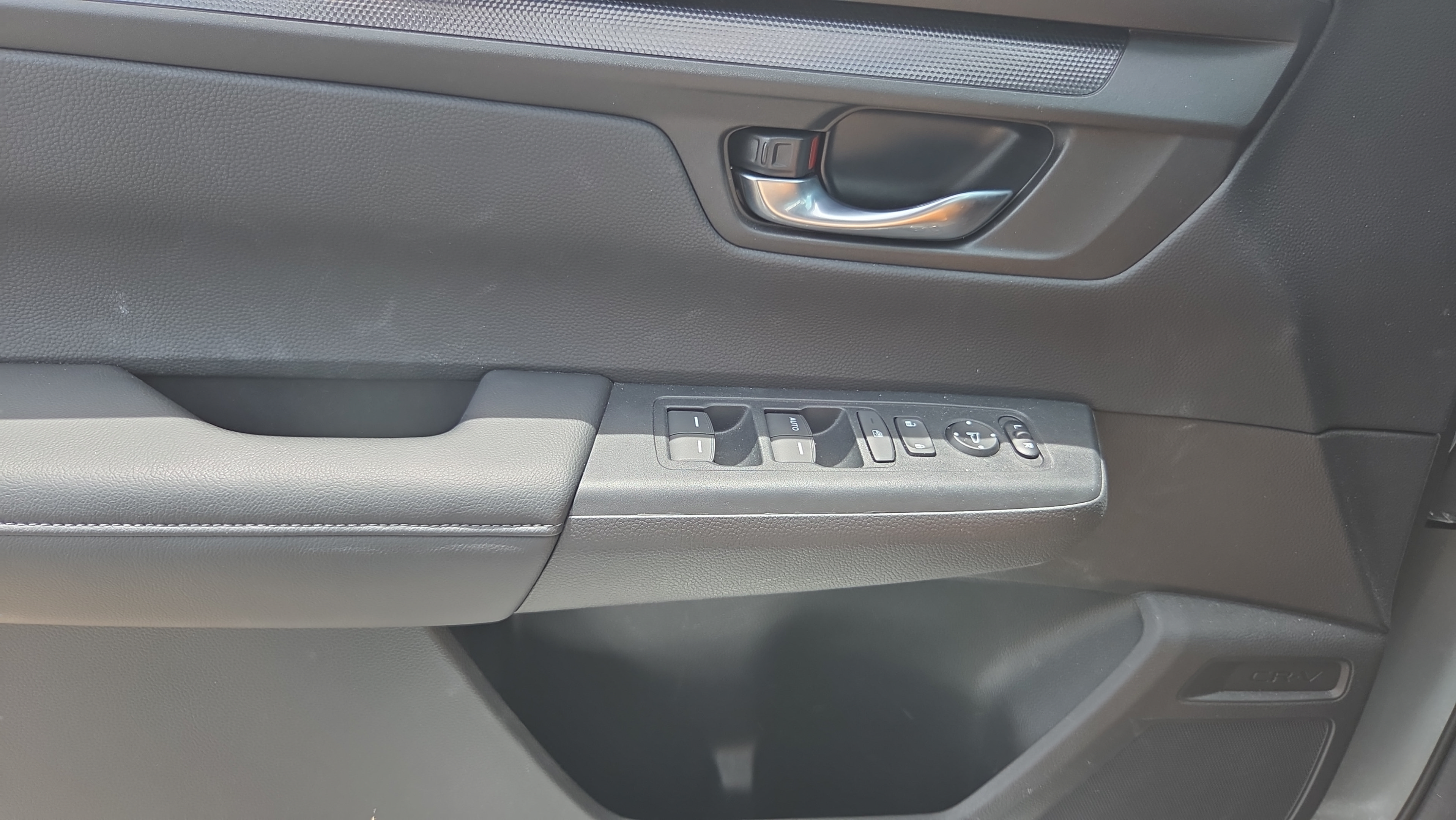 Certified 2025 Honda CR-V LX image 17