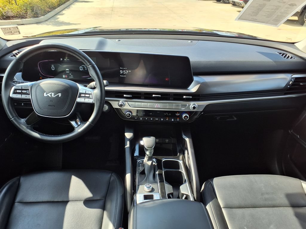 Used 2024 Kia Telluride LX FWD image 24