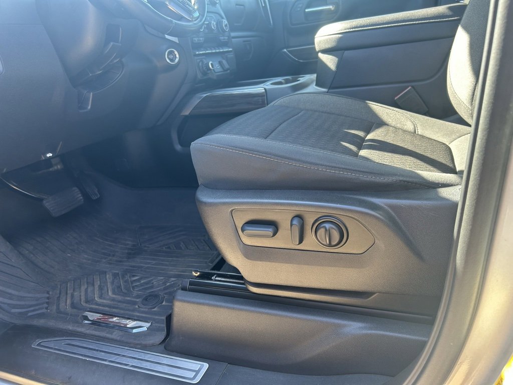 Certified 2022 Chevrolet Silverado 1500 LT Trail Boss w/ Safety Package image 10