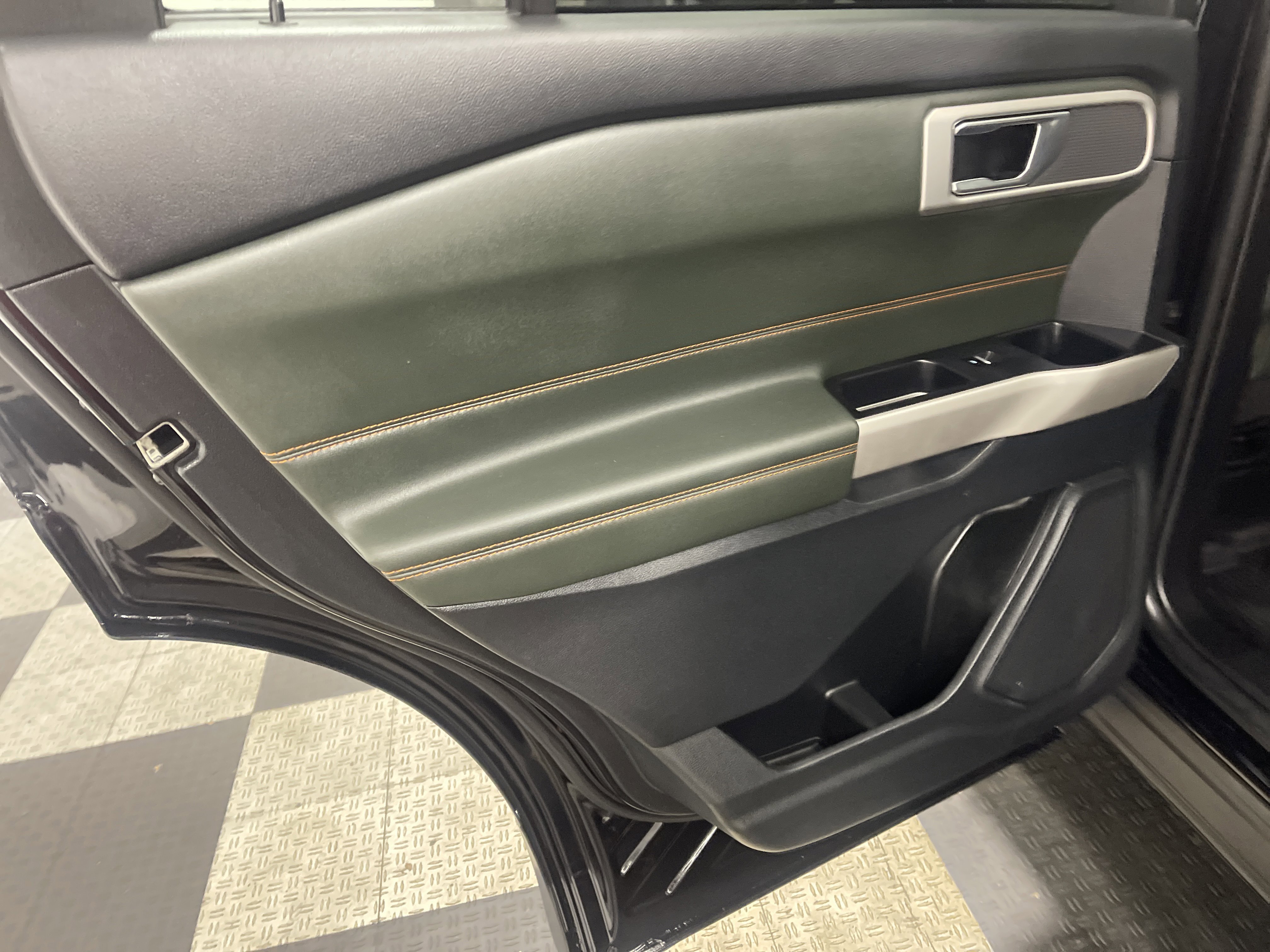 Used 2022 Ford Explorer Timberline image 15