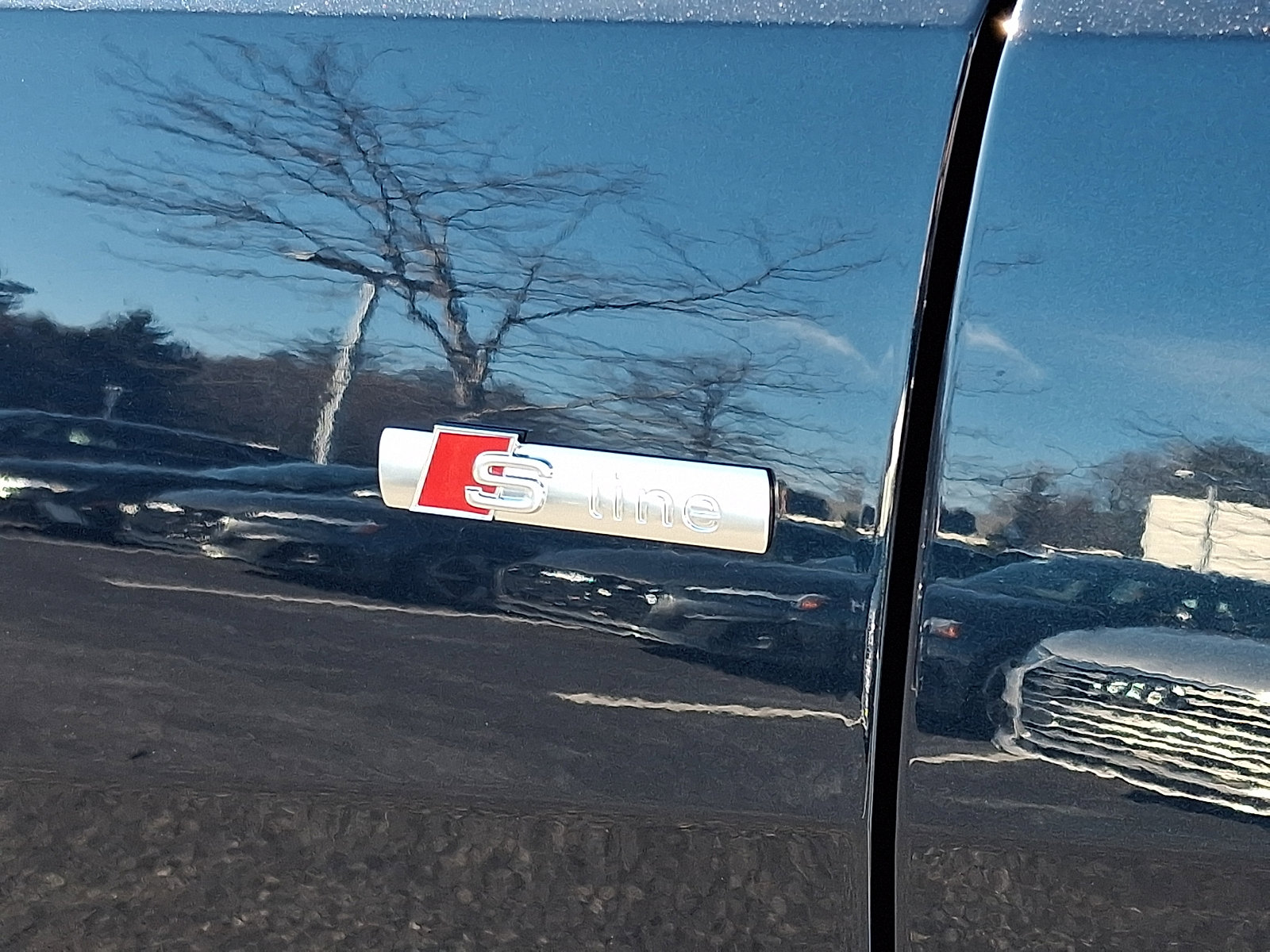 Used 2023 Audi Q8 Prestige image 33