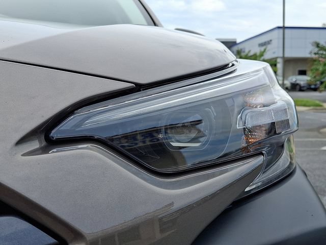Used 2023 Subaru Outback Premium AWD/4WD image 9