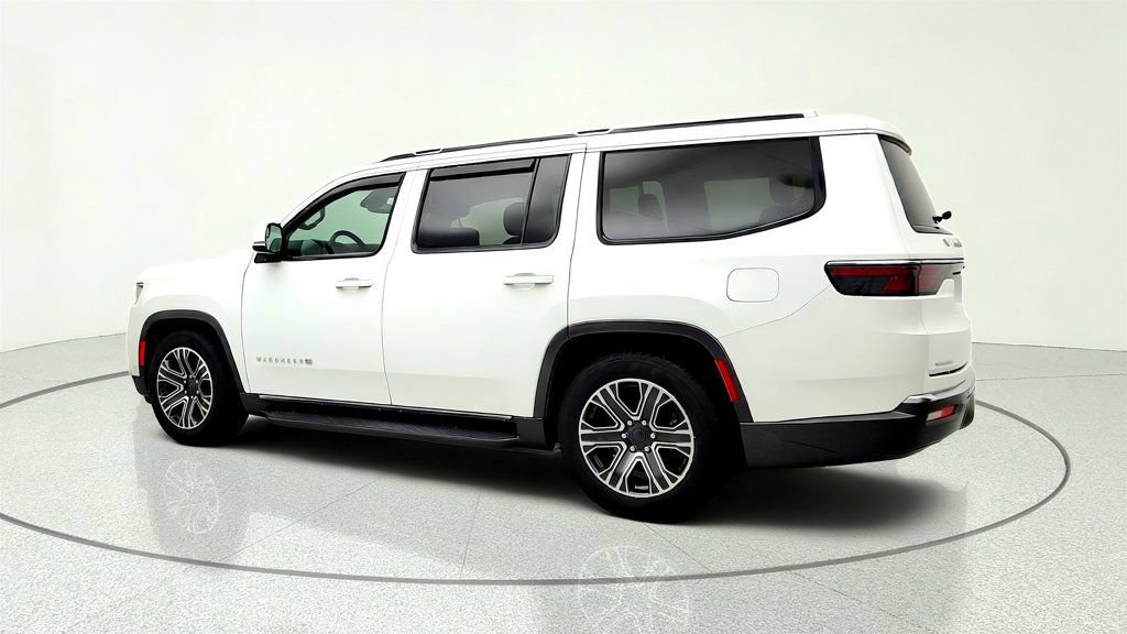 Used 2022 Jeep Wagoneer Series III AWD/4WD image 7