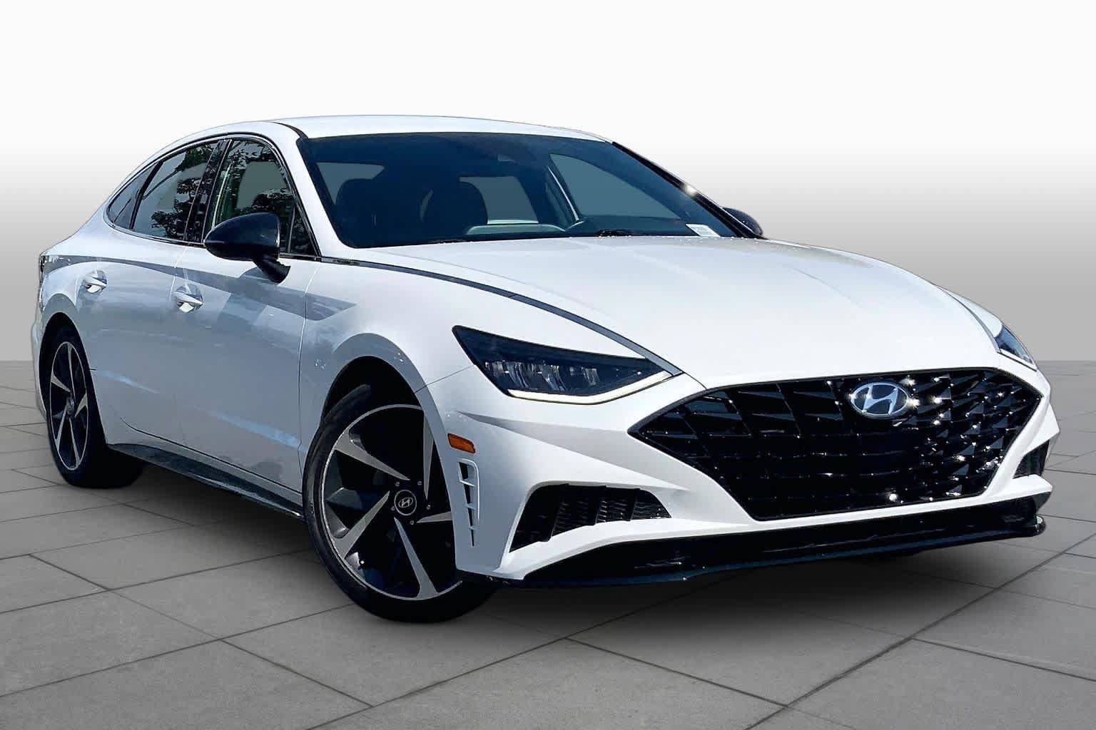 Used 2021 Hyundai Sonata SEL Plus w/ Preferred Accessory Package FWD image 3