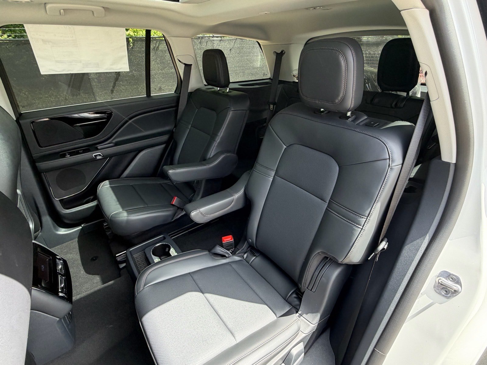 New 2026 Lincoln Aviator AWD image 23