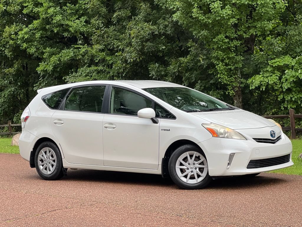 Used 2012 Toyota Prius V Two FWD image 10
