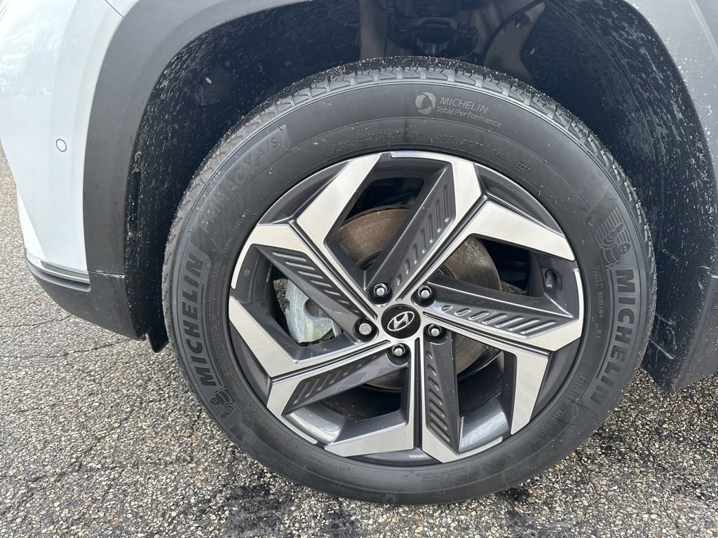 Used 2024 Hyundai Tucson Limited image 37