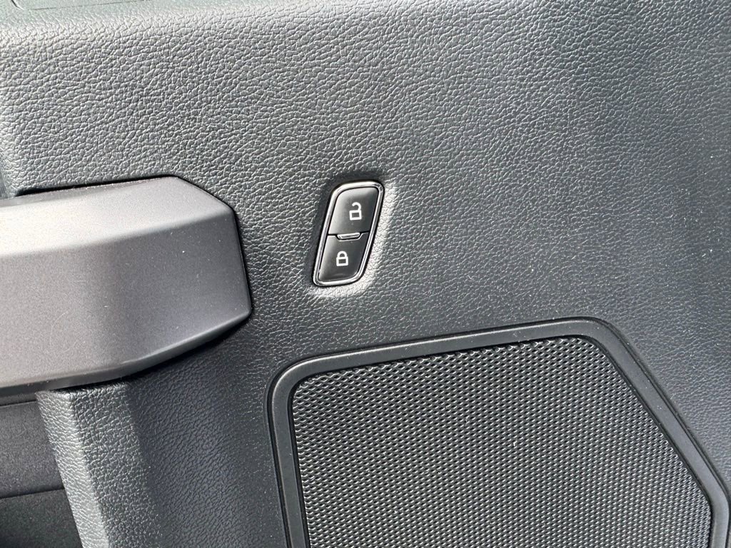 Used 2019 Ford F150 XLT w/ Equipment Group 302A Luxury image 19