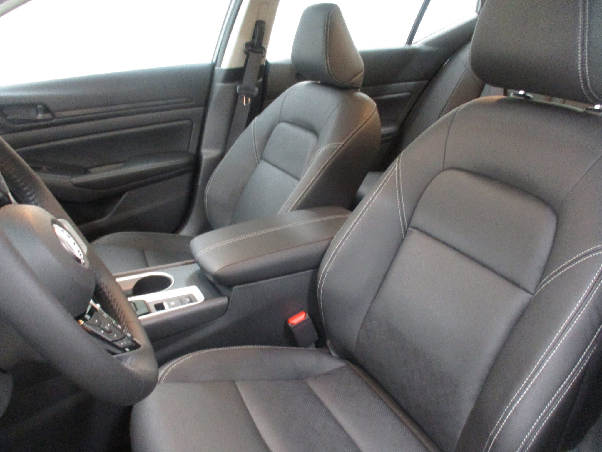 New 2026 Nissan Altima 2.5 SV w/ SV Premium Package AWD/4WD image 17