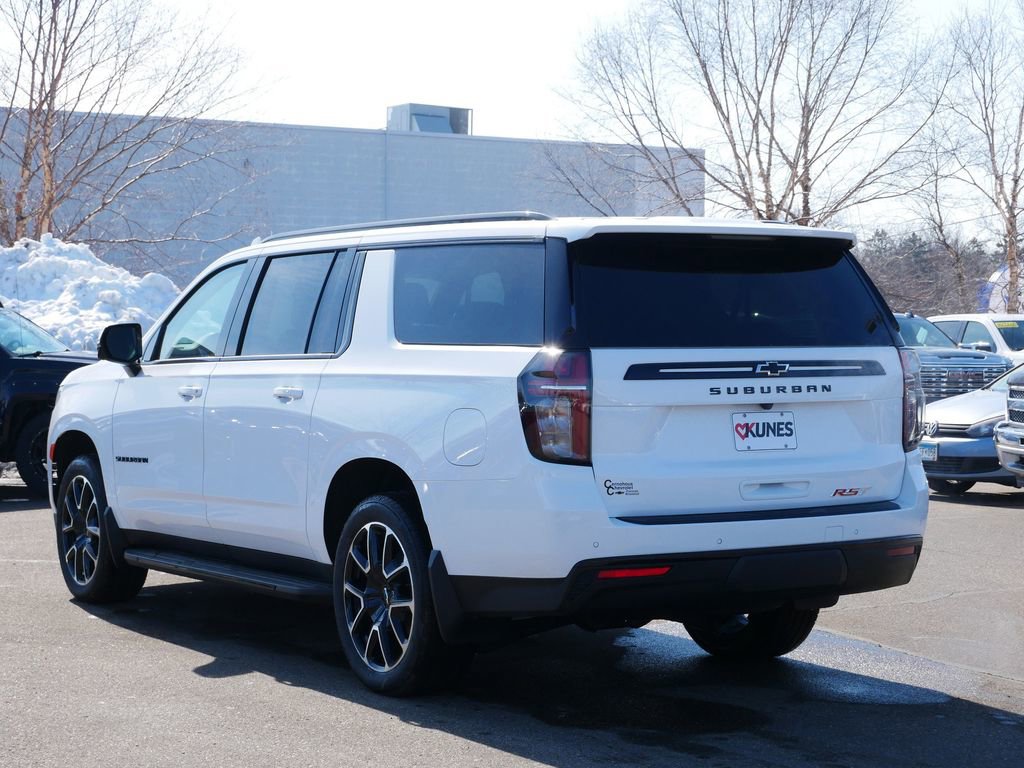 Used 2024 Chevrolet Suburban RST w/ Luxury Package image 5