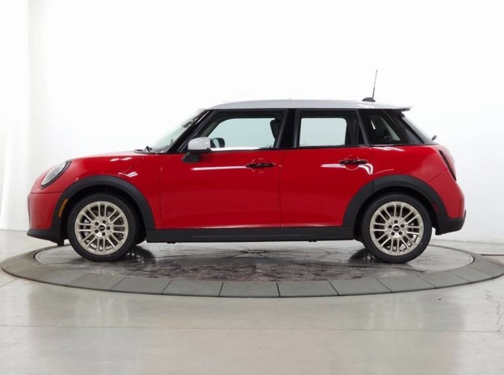 Used 2025 MINI Cooper S image 5