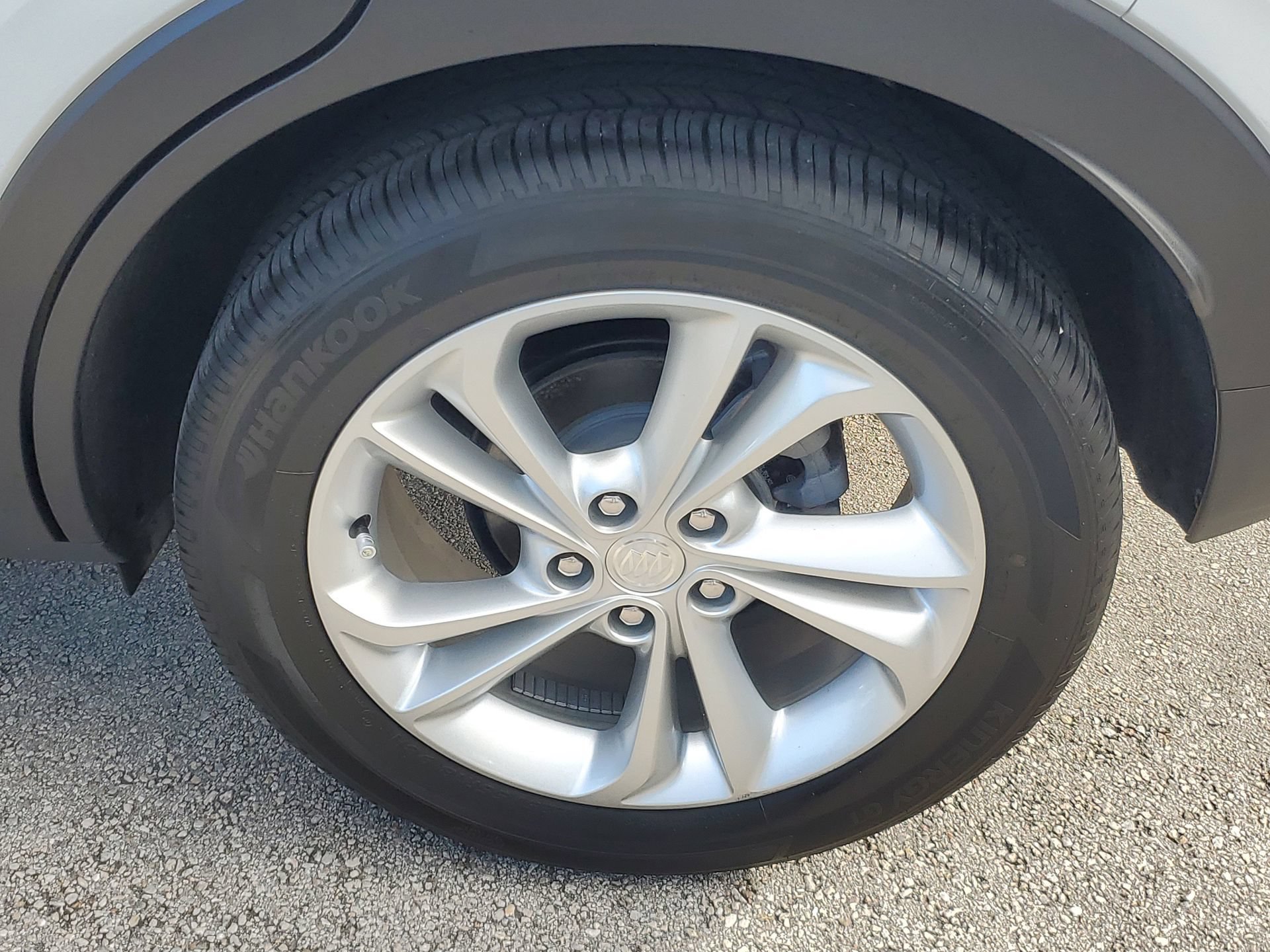 Used 2023 Buick Encore GX Preferred w/ Cold Weather Comfort Package FWD image 5