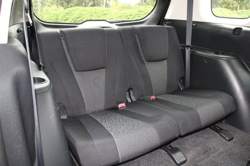 Used 2012 MAZDA MAZDA5 Touring w/ Moonroof & Audio Pkg FWD image 16
