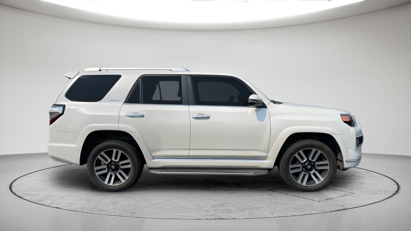 Certified 2020 Toyota 4Runner Limited AWD/4WD image 2