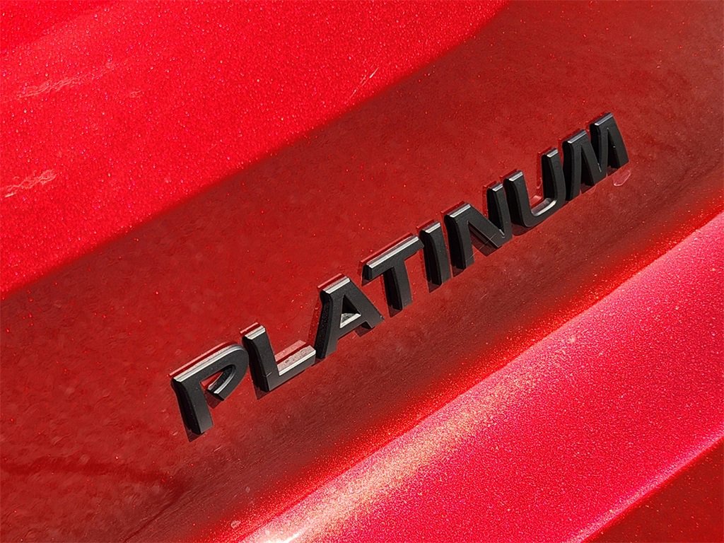 New 2025 Nissan Pathfinder Platinum w/ Black Appearance Package image 8