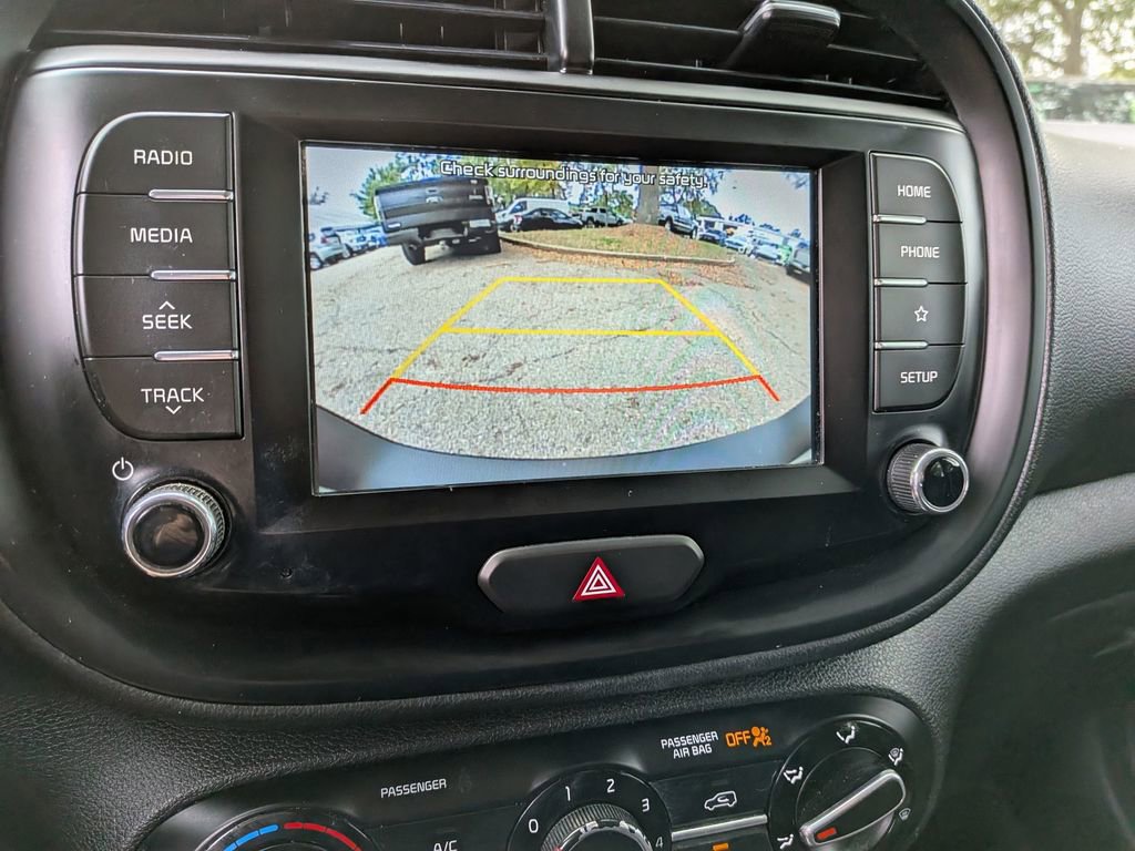 Used 2020 Kia Soul S FWD image 23