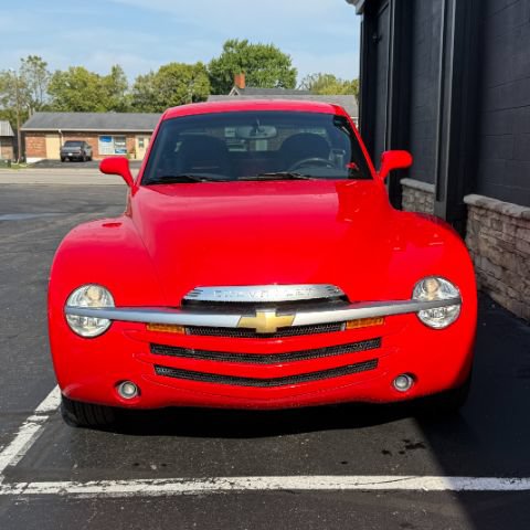 Used 2003 Chevrolet SSR w/ Preferred Equipment Group RWD image 12