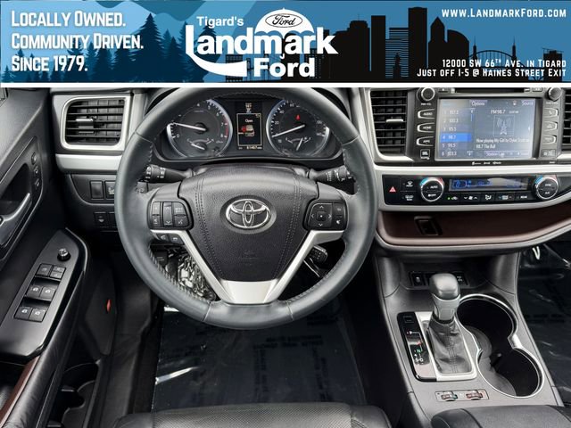 Used 2016 Toyota Highlander Limited AWD/4WD image 12
