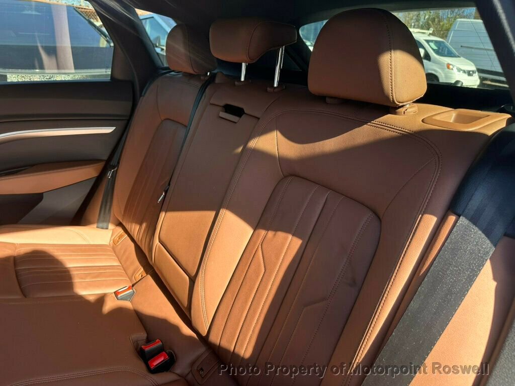 Used 2022 Audi e-tron Premium w/ Interior Protection Package image 18