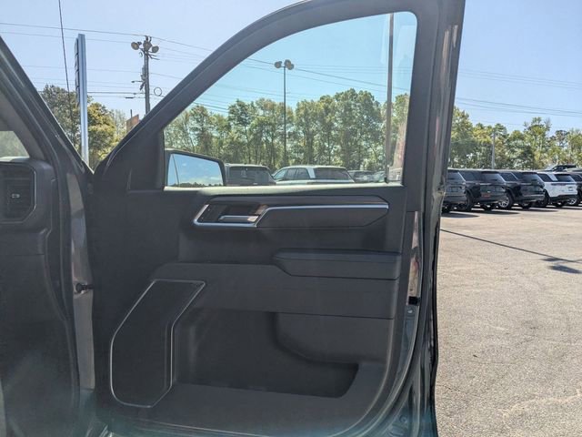 Used 2025 Chevrolet Silverado 1500 LT image 38