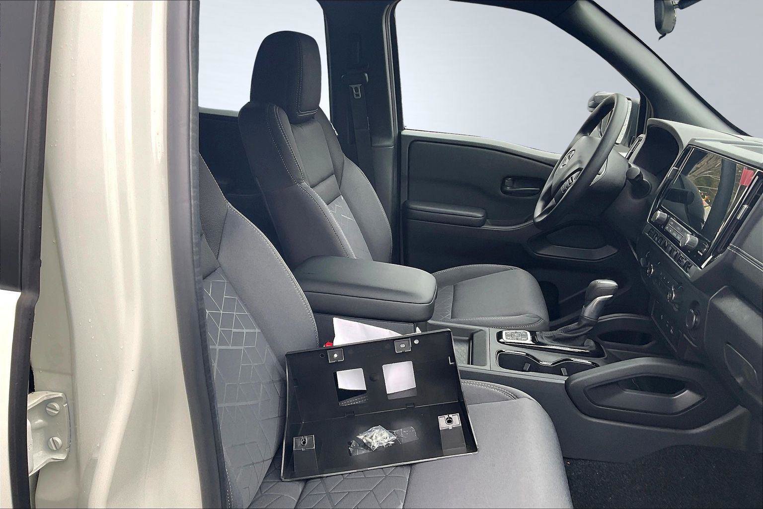 New 2026 Nissan Frontier SV w/ Tow Package AWD/4WD image 9