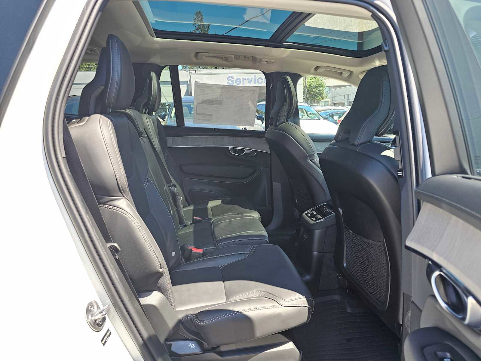 New 2026 Volvo XC90 T8 Ultra w/ Protection Package image 12