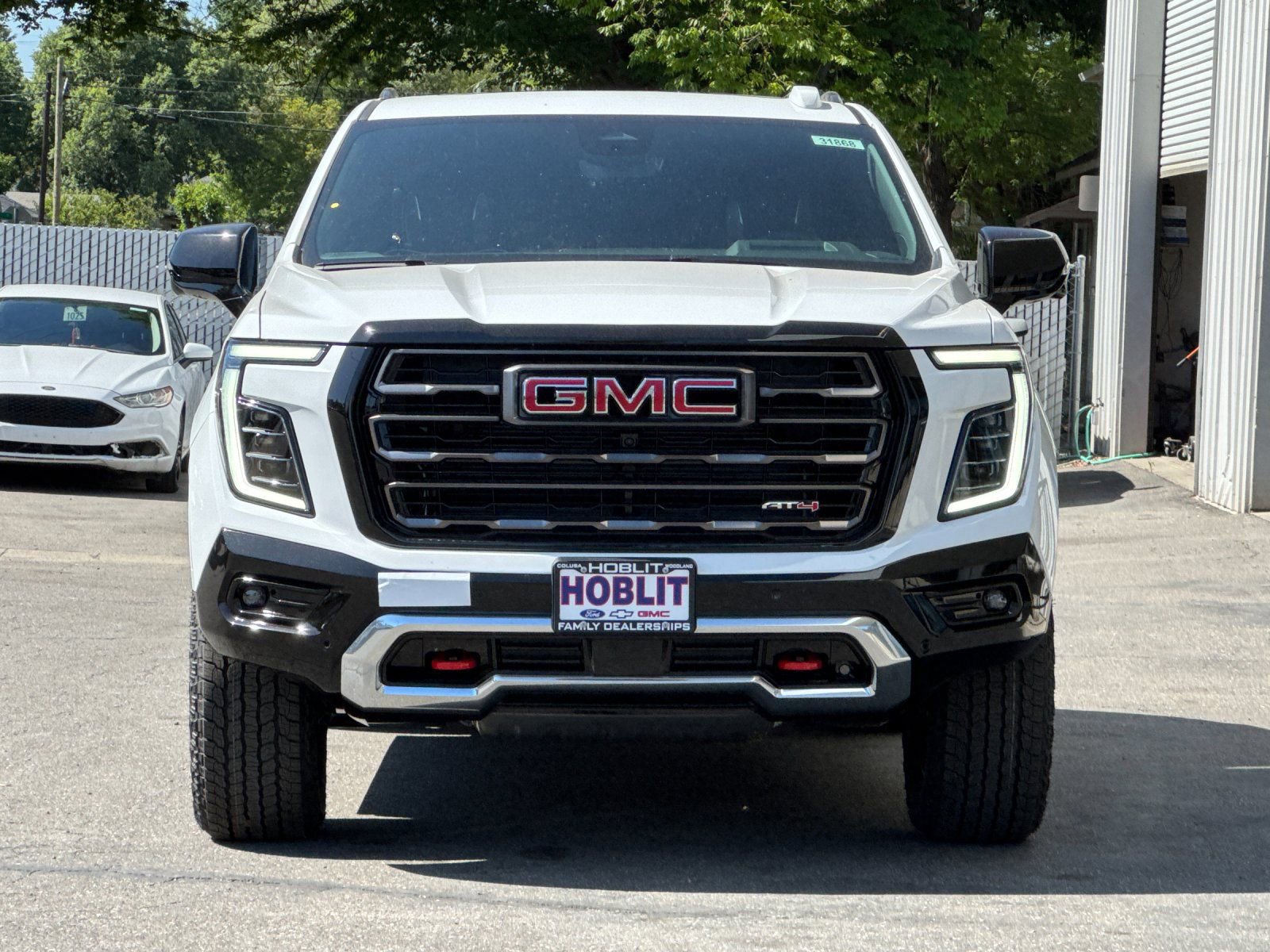 New 2026 GMC Yukon AT4 Ultimate AWD/4WD image 8
