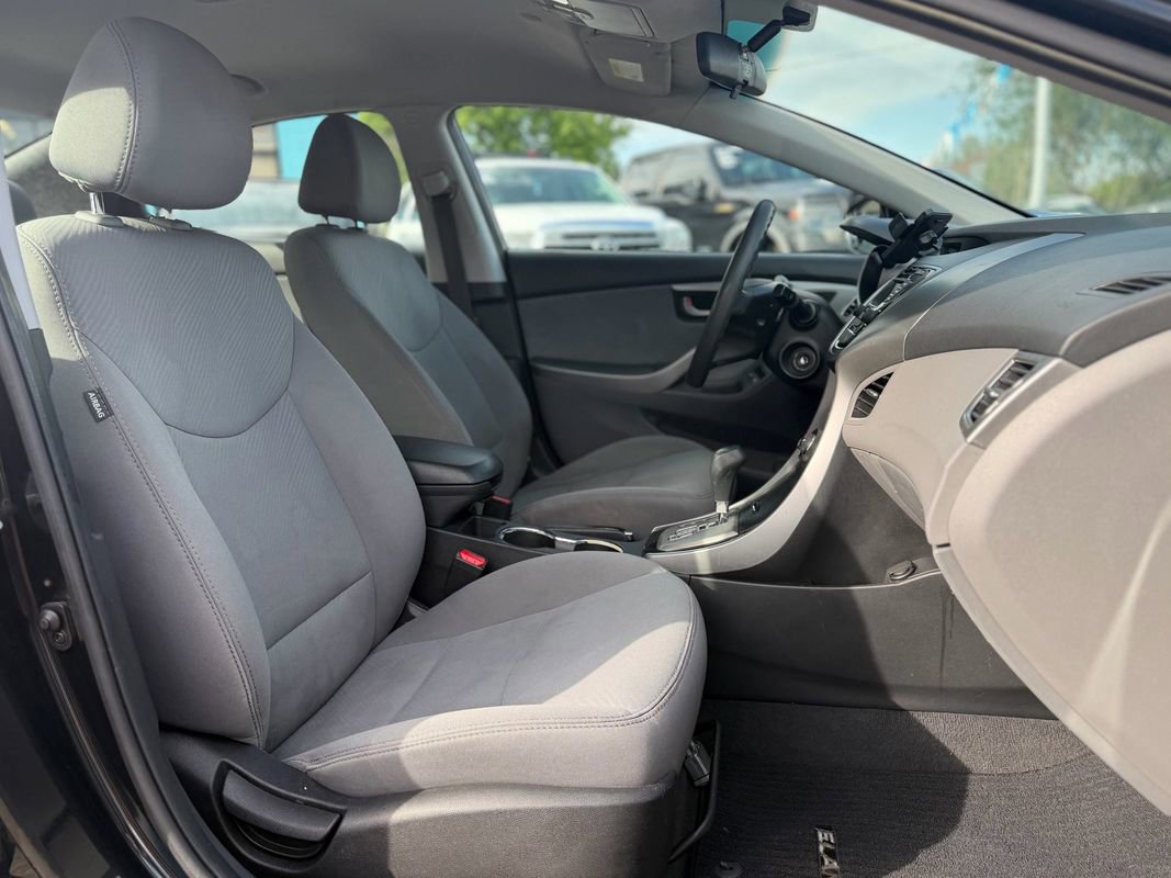 Used 2013 Hyundai Elantra GLS w/ Preferred Pkg FWD image 6