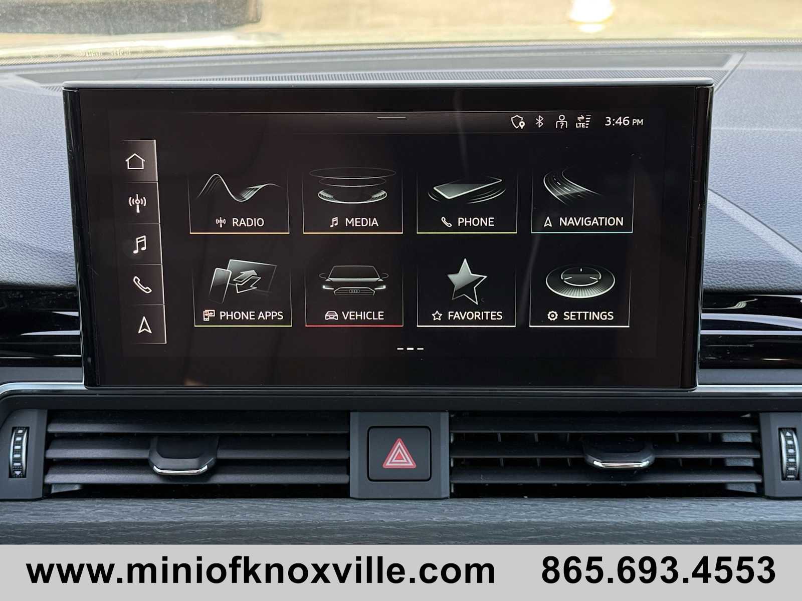 Used 2023 Audi A4 2.0T Premium w/ Convenience Package image 23