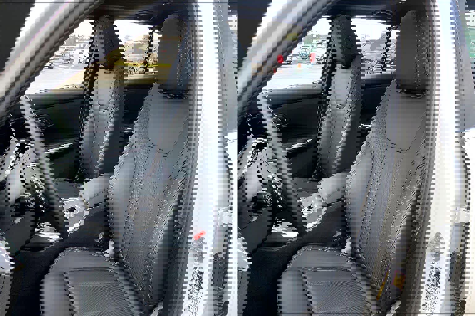 Used 2024 BMW 330i Sedan image 7