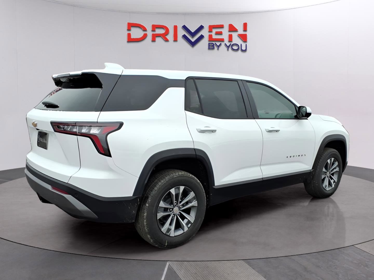 New 2026 Chevrolet Equinox LT w/ Safety and Technology Package image 5